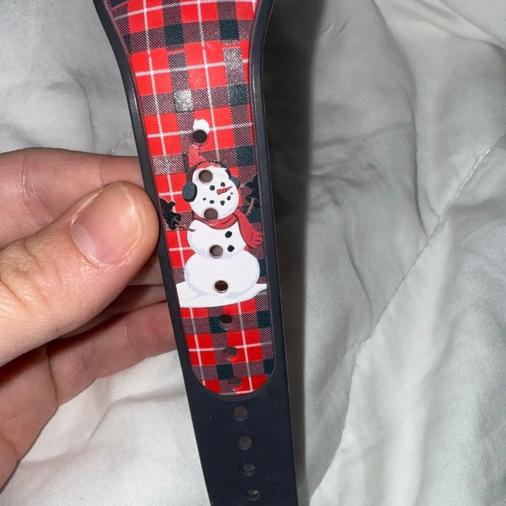 RETIRED Disney World Mickey Christmas Plaid Exclusive Magic Band